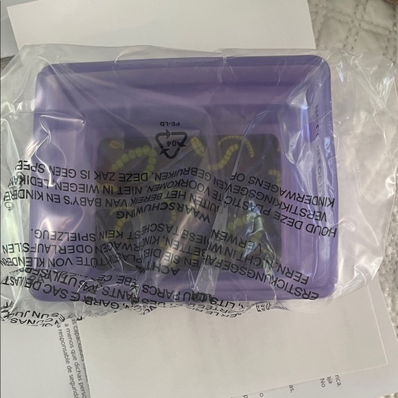 Scentsy Oogie Boogie Green and Black Warmer - Picture 4 of 5